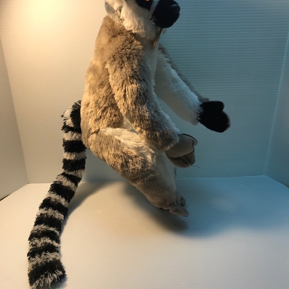 Plush Lemur hanging out - Picture 7 of 8